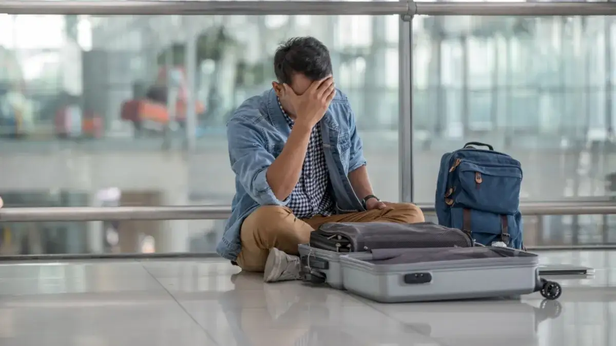 Zdjęcie Co można przewozić w bagażu podręcznym WizzAir - uniknij problemów na lotnisku