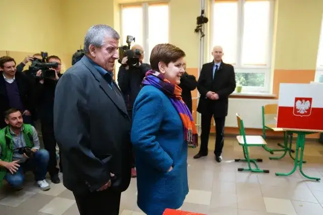 Zdjęcie Mąż Beaty Szydło - skąd pochodzi i jakie ma korzenie?