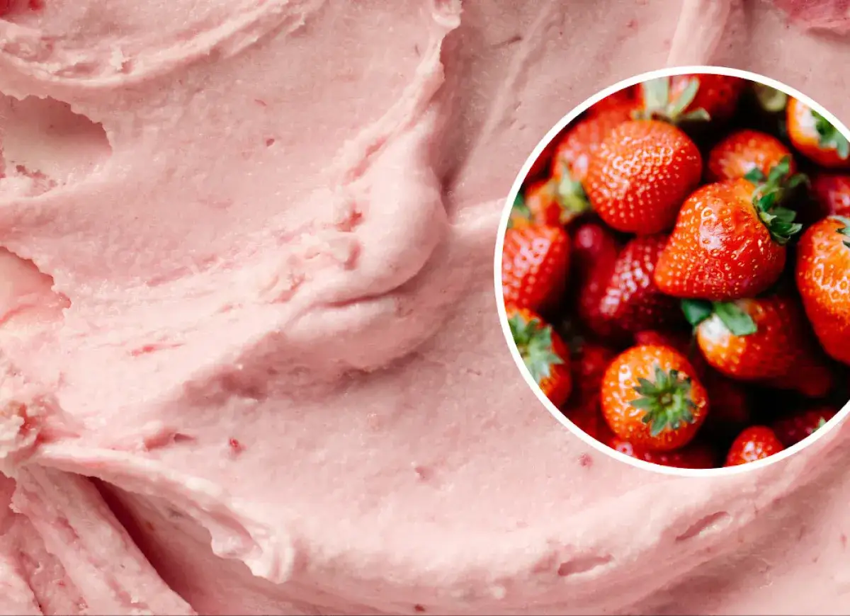 Puszyste lody truskawkowe, idealne na lato. Zobacz, jak zrobić lody truskawkowe z prawdziwych owoców.