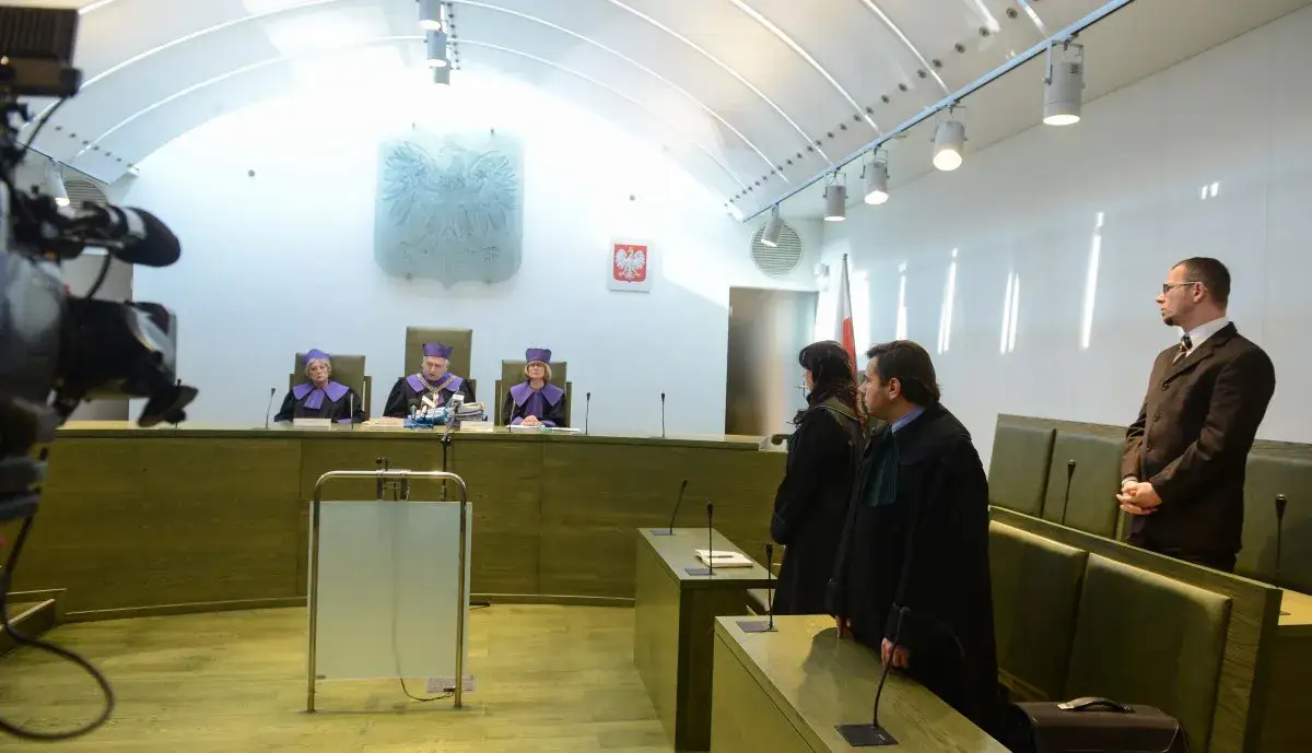 sala sądowa w Polsce, sędzia, obwiniony