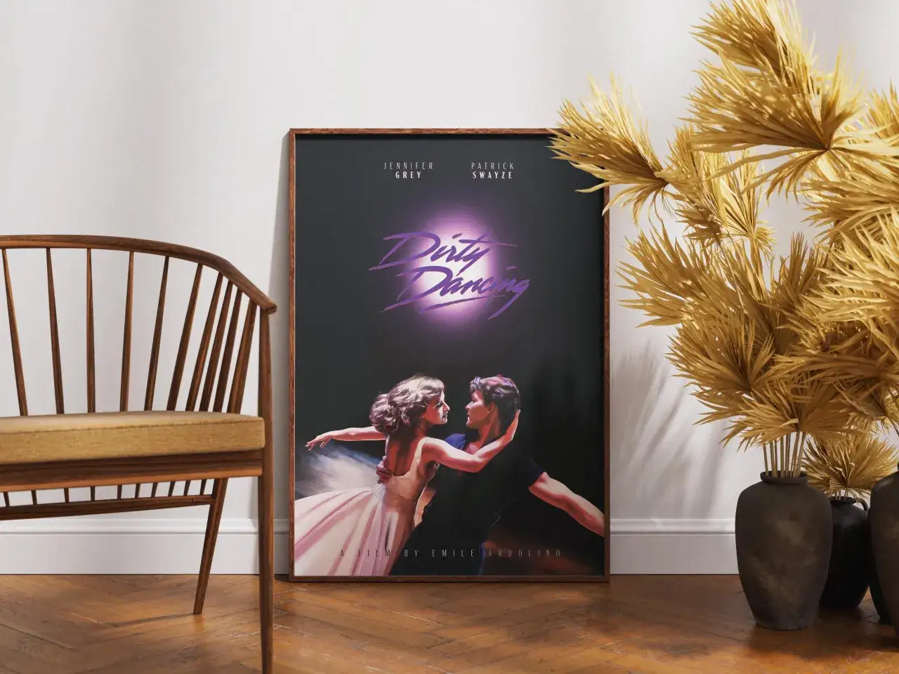 Dirty Dancing heute im TV! Ein Poster mit Jennifer Grey und Patrick Swayze in einer ikonischen Tanzpose. Perfekt f&uuml;r Fans des Films.