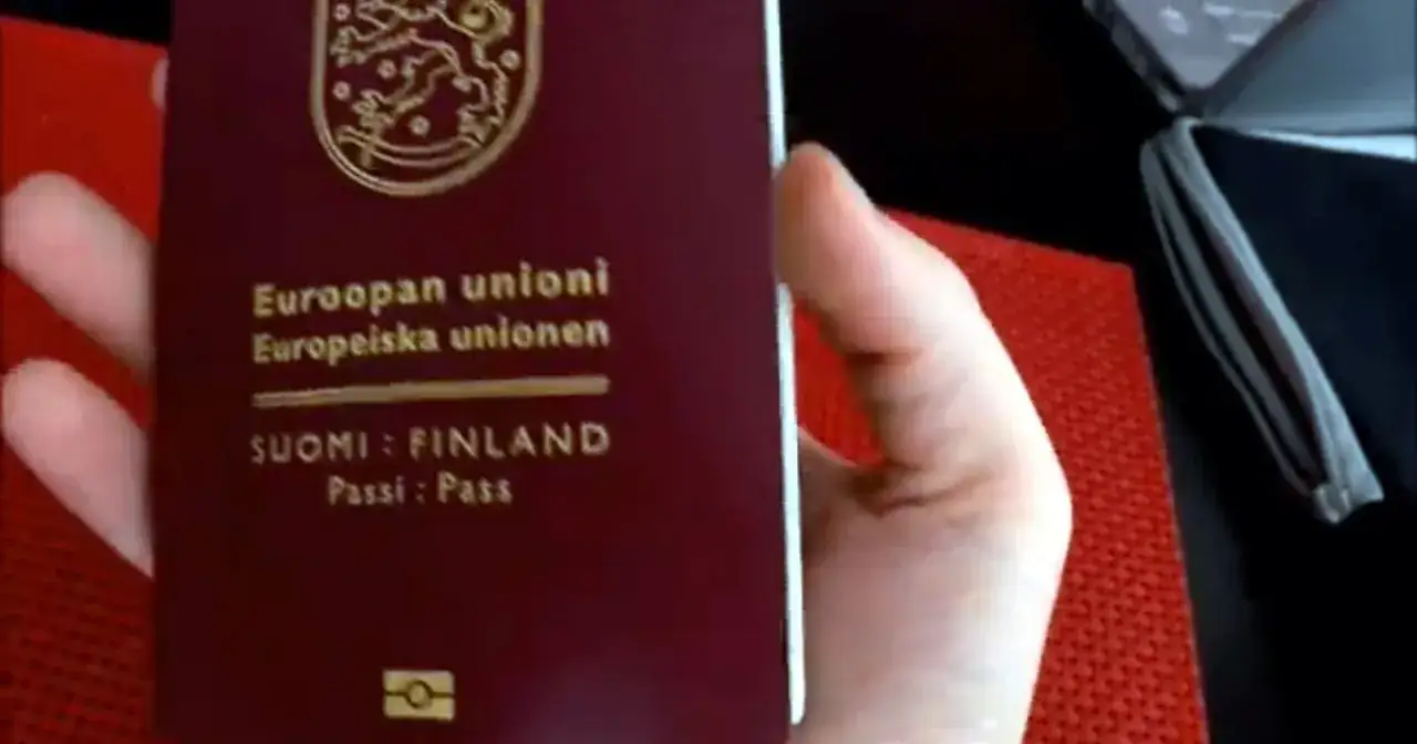 Paszport Finlandii, kraju należącego do UE. Czy do Finlandii trzeba mieć paszport? Tak, jeśli nie jesteś obywatelem UE.
