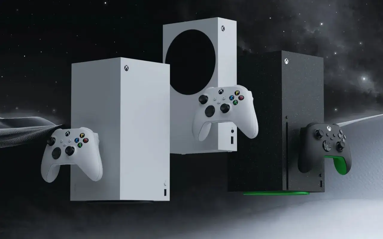 Dwa najnowsze Xboxy: biały i czarny, z kontrolerami. Który jest najnowszy? Oba!