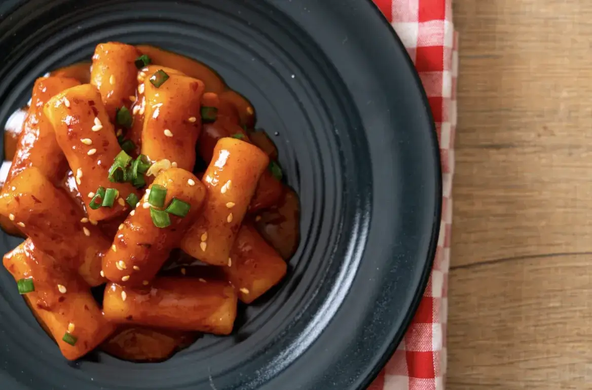 orientalne menu z przeróżnymi dodatkami