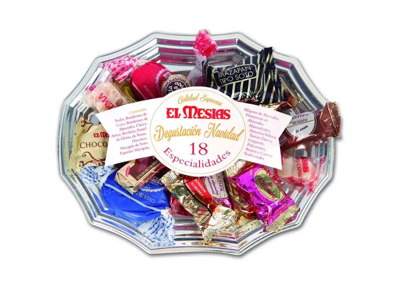 Bandeja de dulces navideños El Mesías, ideal para aprender como preparar una bandeja de dulces navideños. Contiene 18 especialidades.