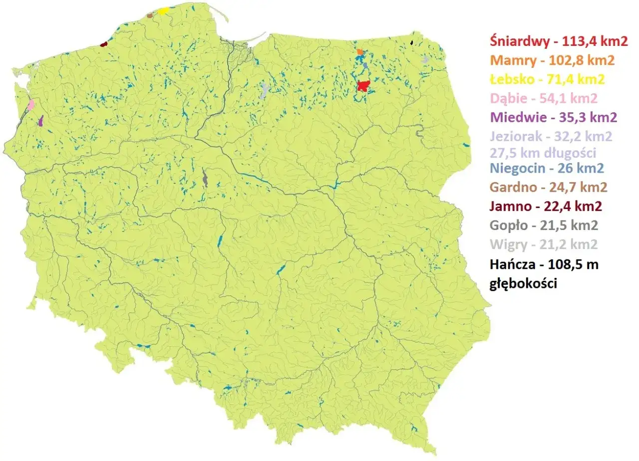 Mapa Polski z zaznaczonymi największymi jeziorami, w tym jeziora krasowe. Kolorowe plamy wskazują na największe akweny.