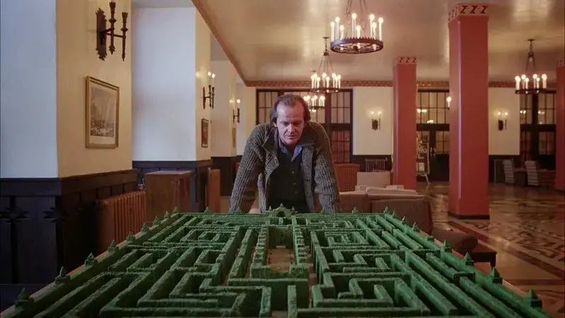 Labirynt z żywopłotu Lśnienie film