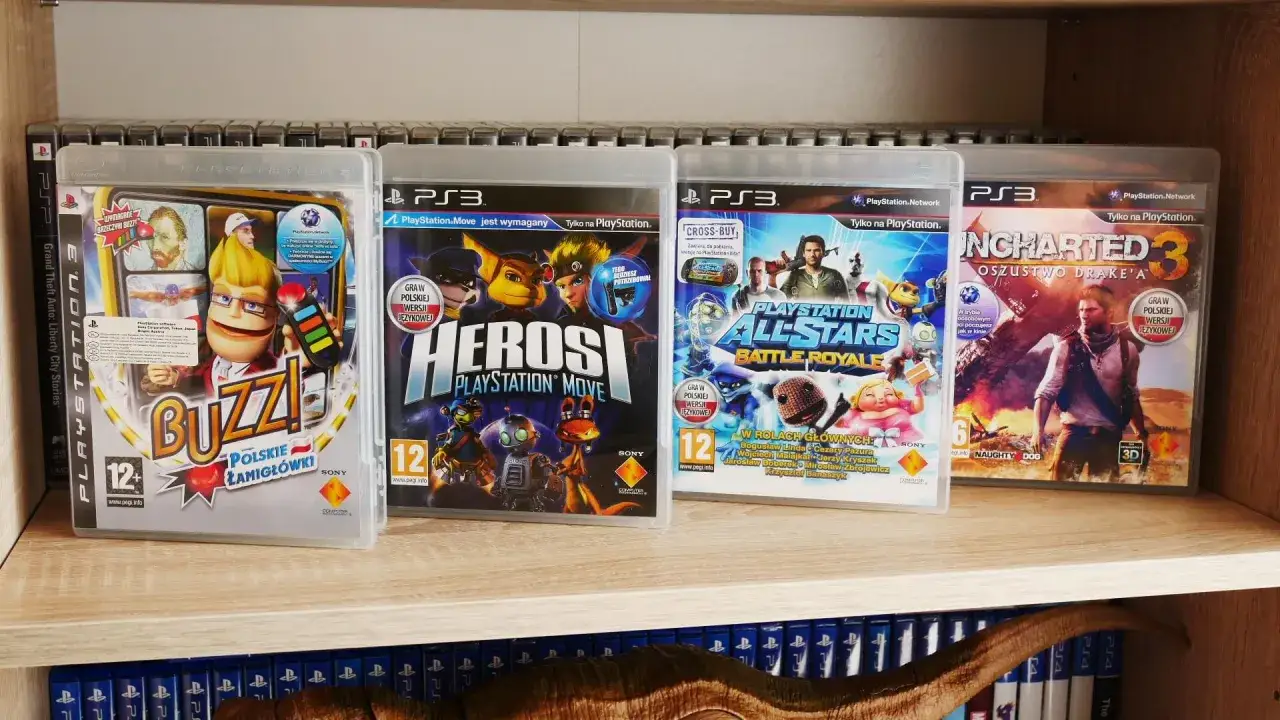 Kolekcja gier na PS3: Buzz! Polskie Łamigłówki, Heroes PlayStation Move, PlayStation All-Stars Battle Royale, Uncharted 3.