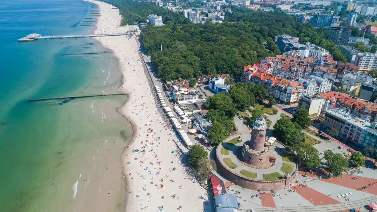 Kołobrzeg zachodnia plaża park nadmorski