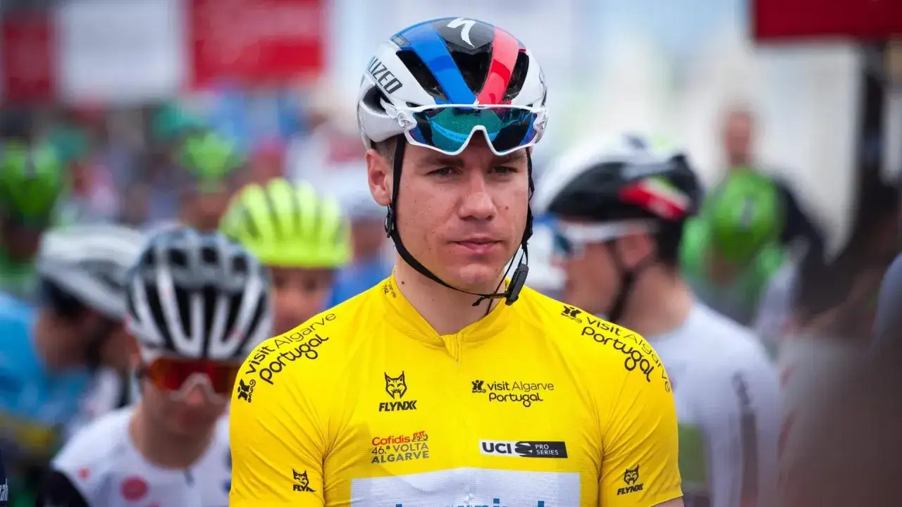 Fabio Jakobsen tr&auml;gt ein gelbes Trikot mit 