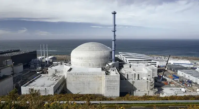 Elektrownia jądrowa Olkiluoto 3 lub Flamanville 3
