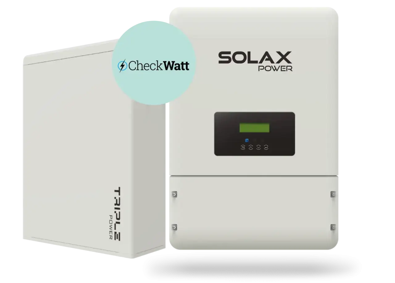 Solax Power-v&auml;xelriktare och ett CheckWatt batteri.