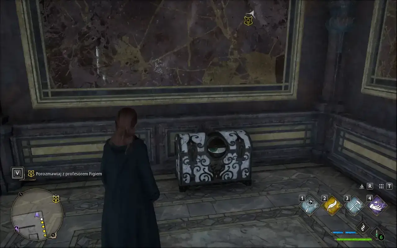 W grze Hogwarts Legacy skrzynie z okiem strzegą sekretów. Ta ozdobna skrzynia czeka na odkrycie.