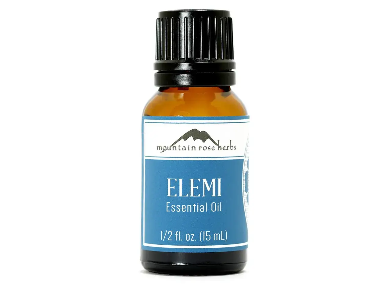 Butelka z olejkiem elemi od Mountain Rose Herbs. Idealny do aromaterapii i pielęgnacji.