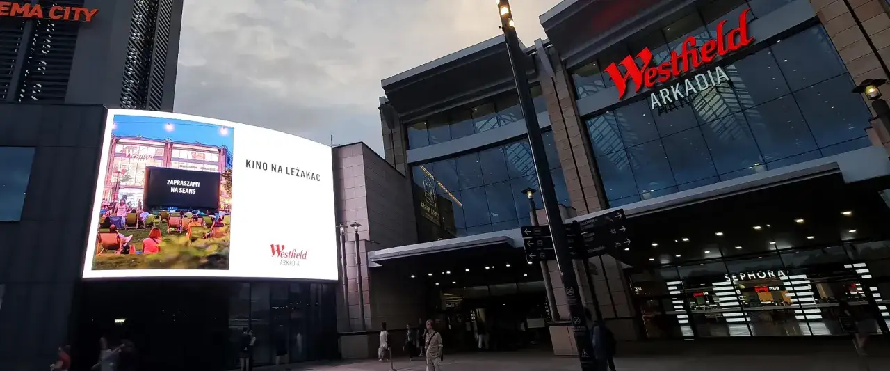 Ooh co to! Kino na leżakach w Westfield Arkadia. Zapraszamy na seans pod gołym niebem.