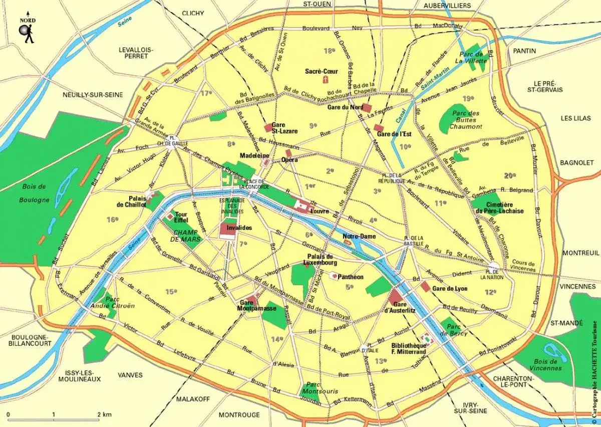 Karte von Paris mit Sehenswürdigkeiten und Bahnhöfen. Welcher Bahnhof Paris Zentrum? Gare du Nord und Gare de l'Est sind im Zentrum.
