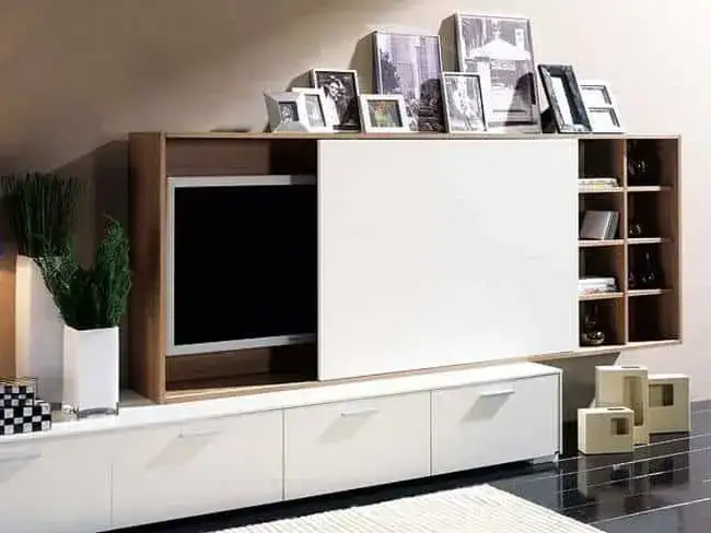 Zdjęcie Jak ukryć telewizor w salonie? Pomysły i inspiracje