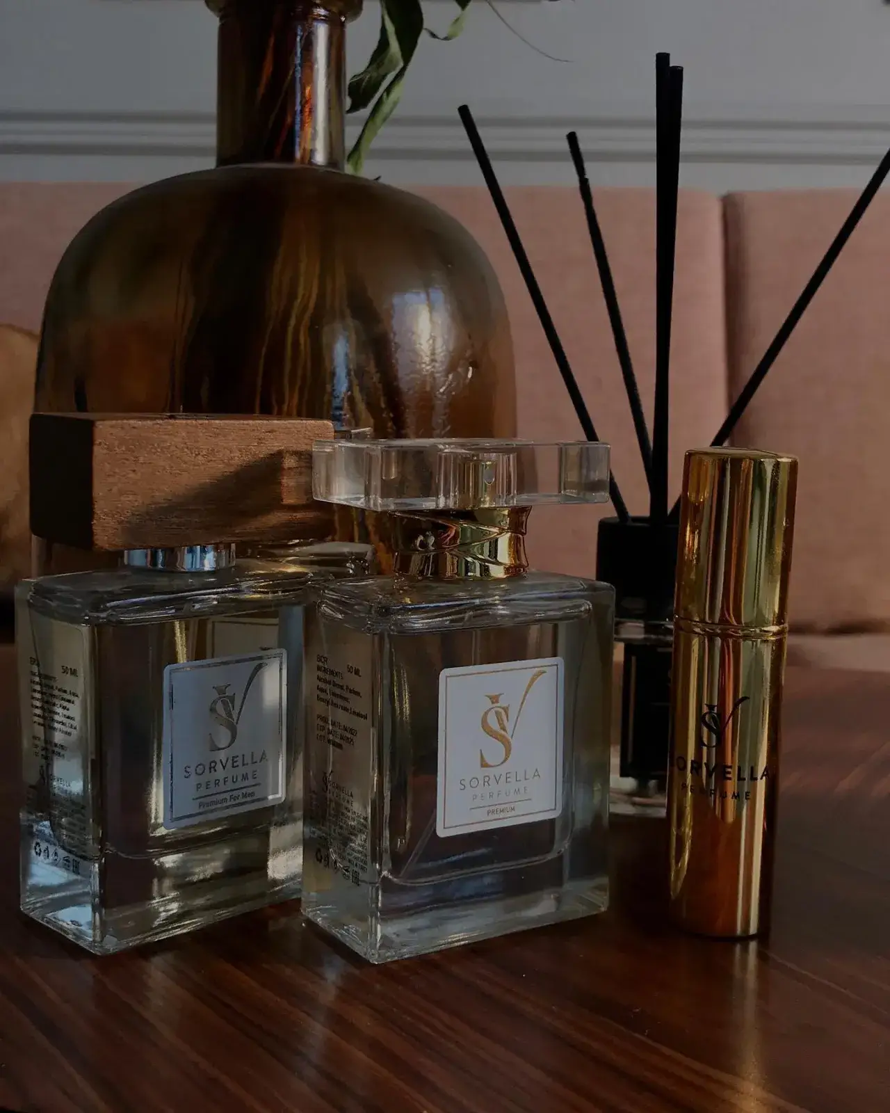 Zdjęcie Perfumem czy perfumami? Sprawdź poprawną formę w języku polskim