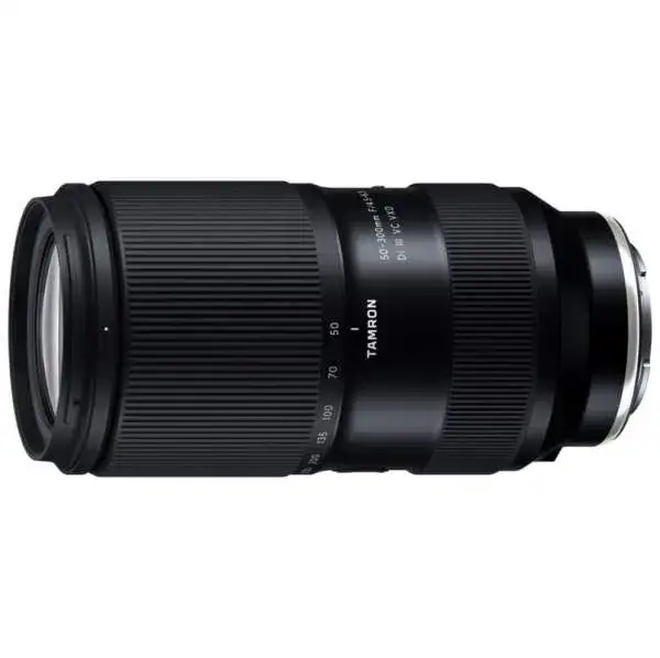Zdjęcie Obiektyw 300mm jaki zoom - czy to naprawdę stała ogniskowa?