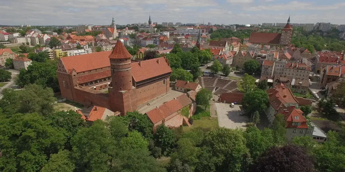 Zdjęcie Gdzie dokładnie kręcono film Milioner - poznaj magiczne lokalizacje na Mazurach