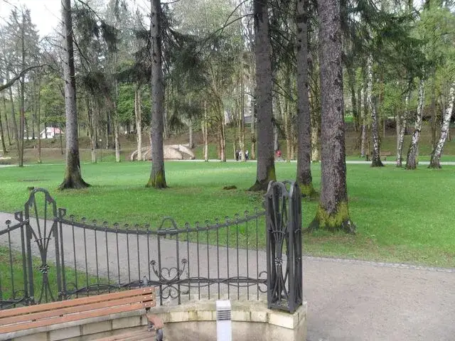 Zdjęcie Długopole Zdrój: Odkryj najciekawsze atrakcje w Długopolu Zdroju