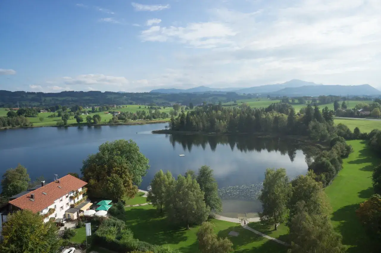 Allg&auml;u See Landschaft mit Pension