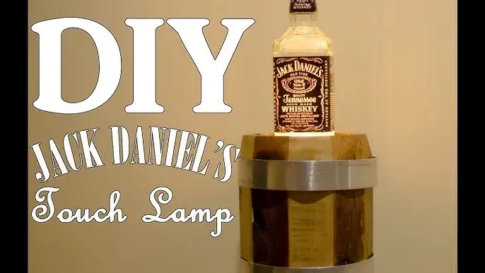 Zdjęcie Pomysły na to, co można zrobić z butelki Jack Daniels, które zaskoczą