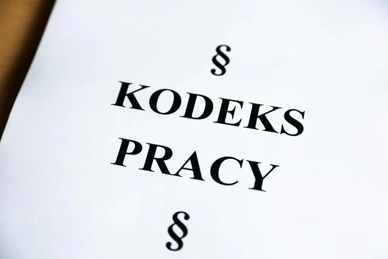 Kodeks Pracy. Pracownik jest pod ochroną, niezależnie od tego, ile lat przed emeryturą jest.