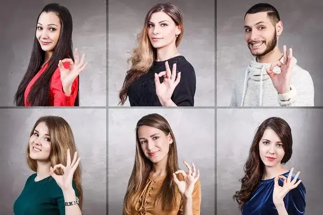 Mowa ciała w rozmowie z kobietą