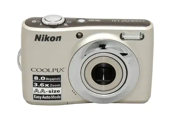 Aparat Nikon z widocznym ekranem i ikonami