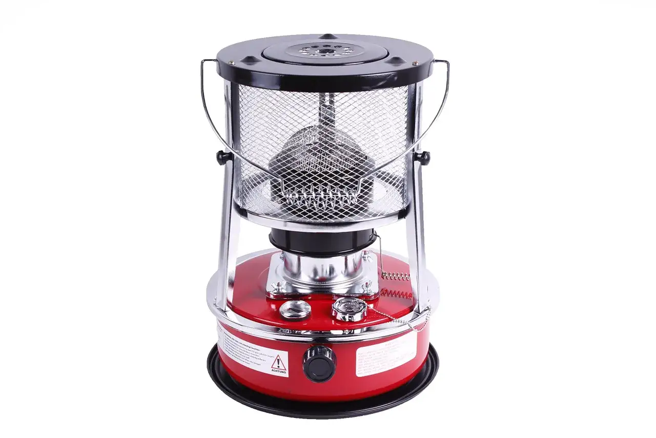 Chauffage au pétrole : ce modèle rouge et argenté, avec sa grille de protection, offre une solution de chauffage d'appoint. Avantages et inconvénients à considérer.