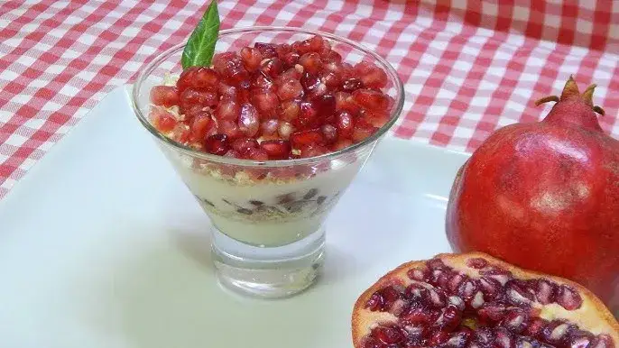 postres con granada variados