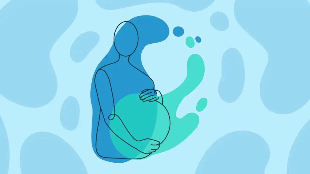 Eine schwangere Frau h&auml;lt ihren Bauch. Informationen &uuml;ber Pantoprazol in der Schwangerschaft sind wichtig.