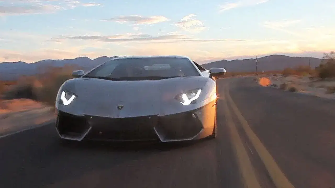 Lamborghini Aventador w ruchu