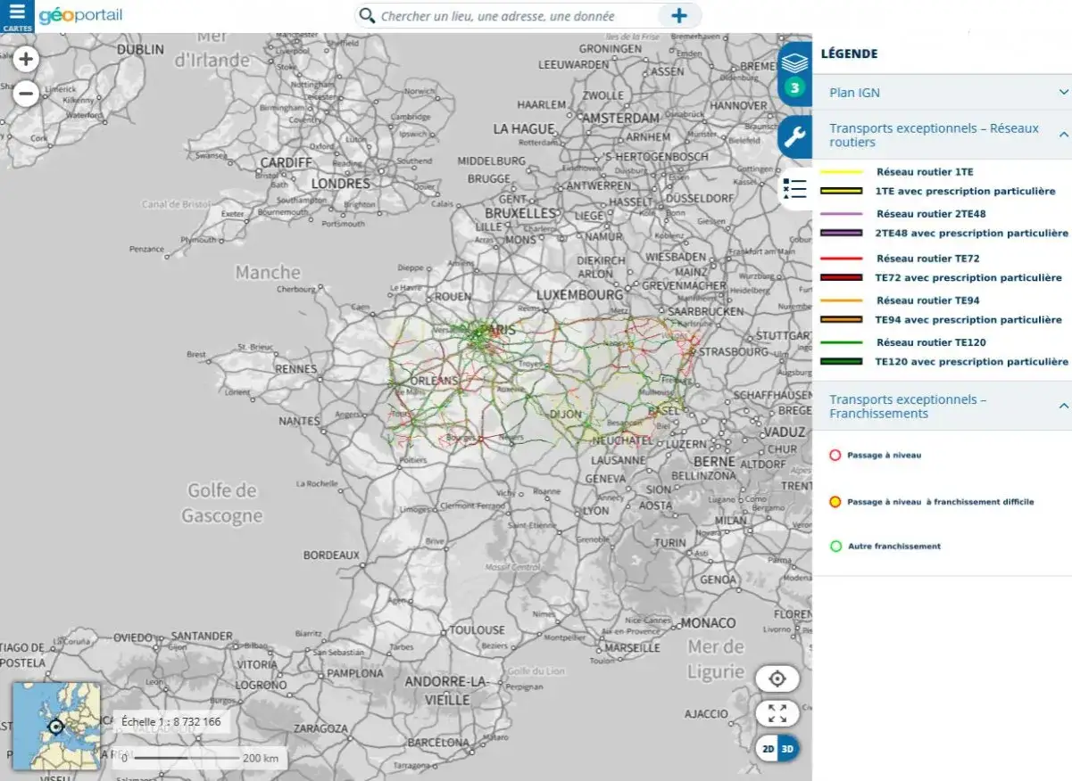 Carte des r&eacute;seaux routiers europ&eacute;ens, avec des indications pour l'autorisation de circulation poids lourds sur certaines voies.