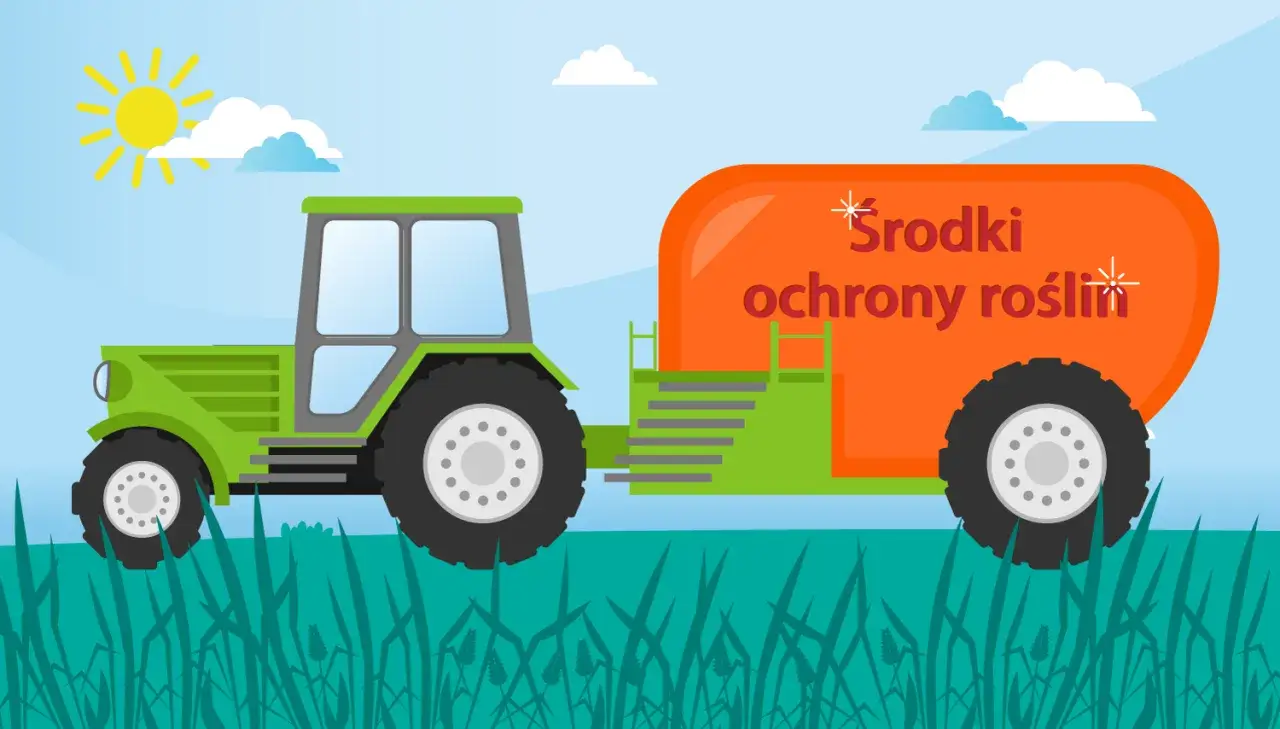 Zielony traktor z przyczepą, na której widnieje napis