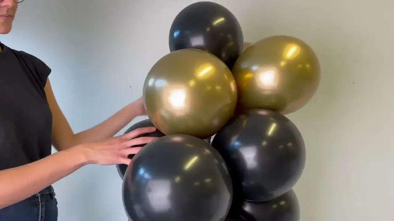 girlanda balonowa organiczna i prosta porównanie
