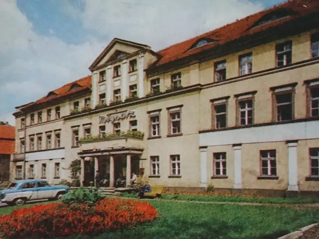 Sanatorium Młynarz Szczawno-Zdrój widok z zewnątrz