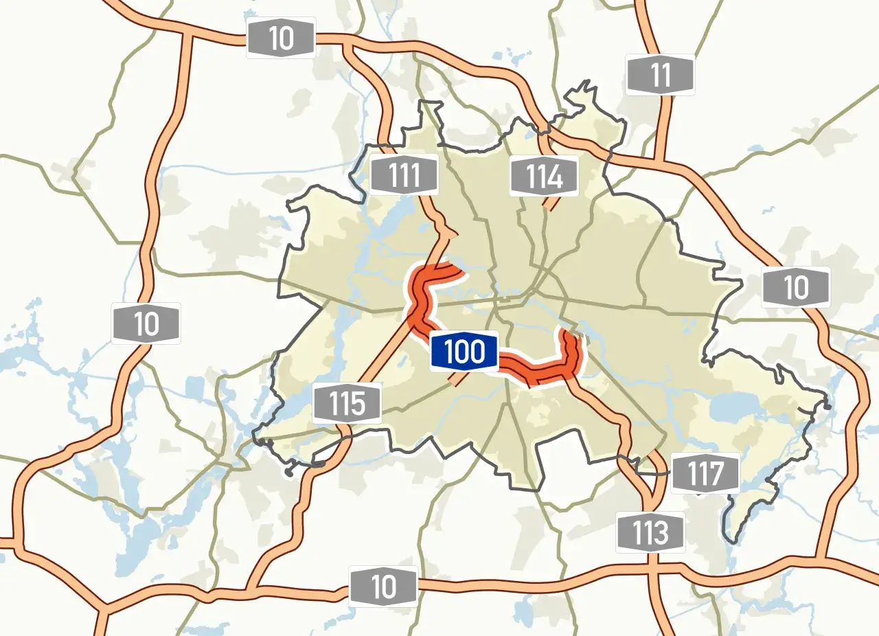 Mapa Berlina z zaznaczoną autostradą A100. Zastanawiasz się, ile kosztuje kilometr autostrady w Niemczech?