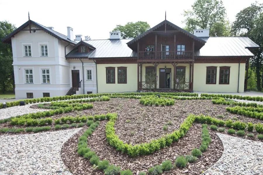 Kłóbka skansen dwór Orpiszewskich