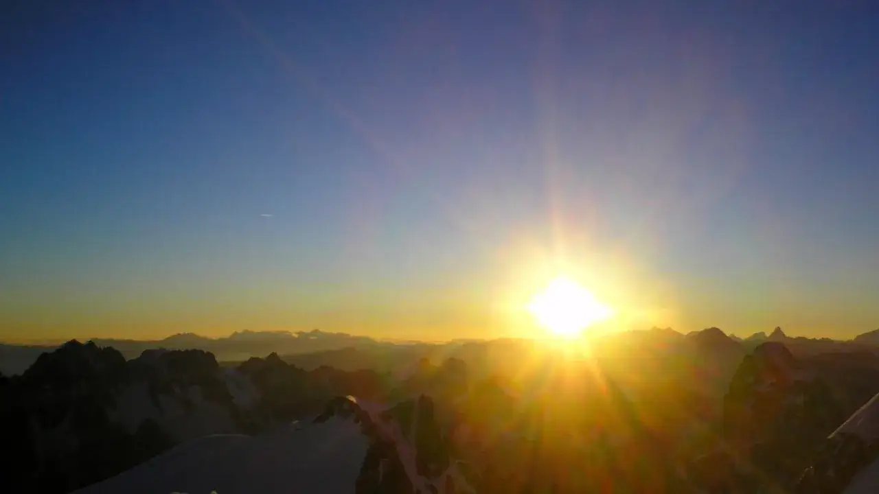 Majest&auml;tischer Mont Blanc bei Sonnenaufgang