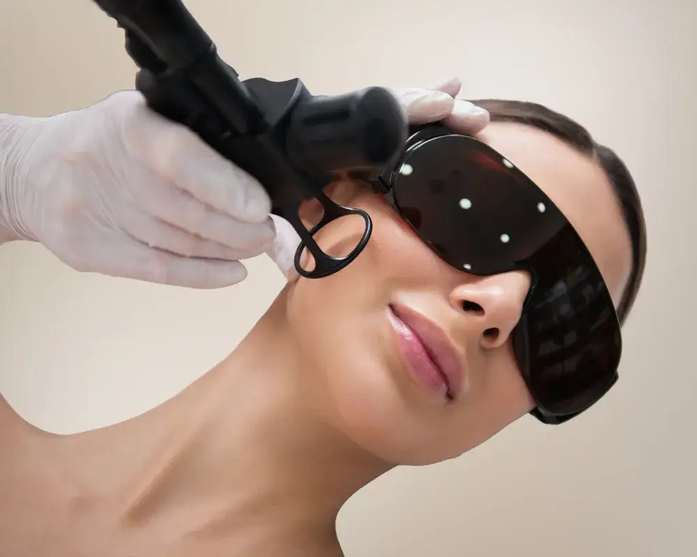 profesjonalne zabiegi na twarz po 45 roku życia mezoterapia laser frakcyjny