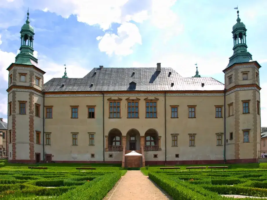 Rynek Kielce lub Pałac Biskupów Krakowskich