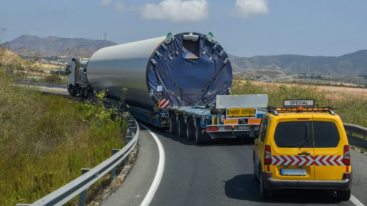 różnice transport spedycja tabela