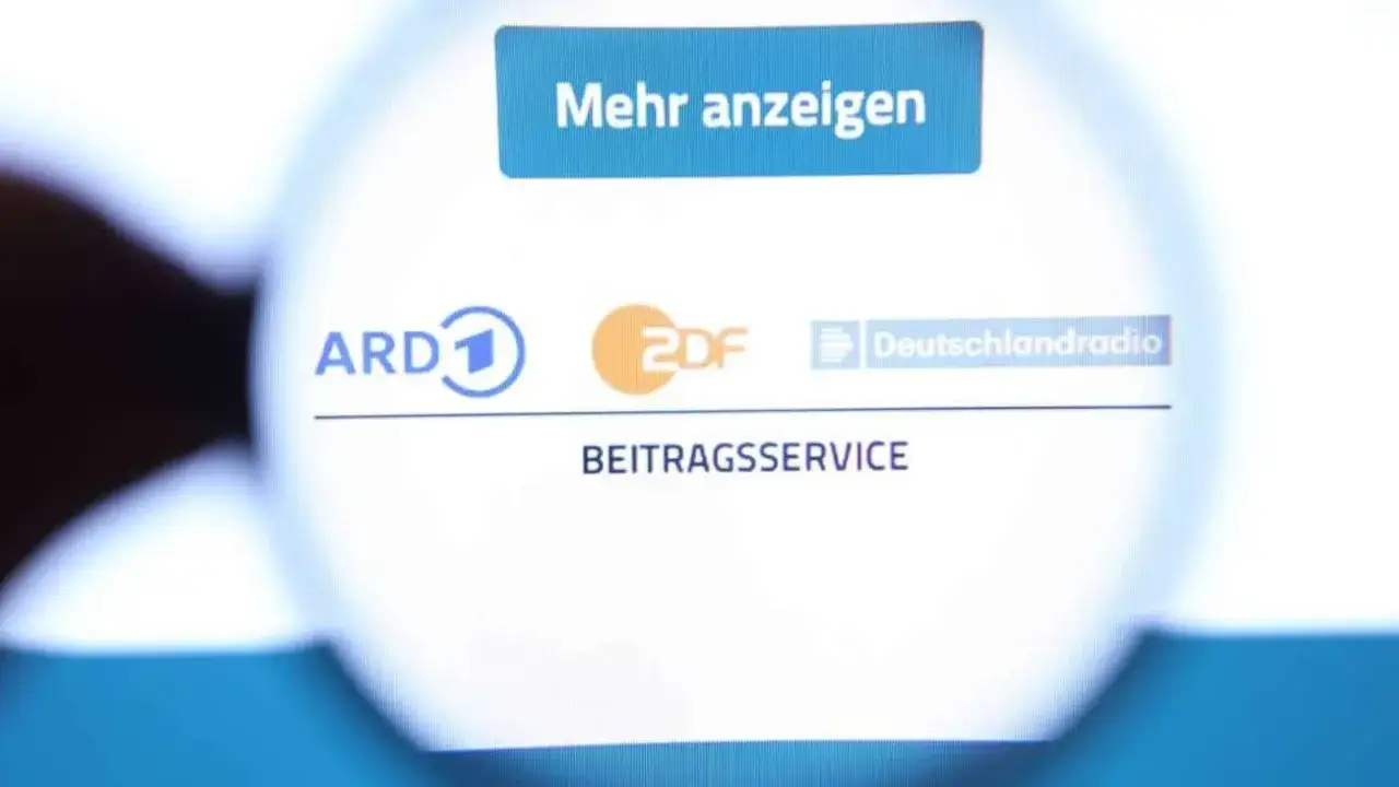 Infos zur GEZ-Befreiung f&uuml;r Rentner: Einkommensgrenze pr&uuml;fen und Antrag stellen.