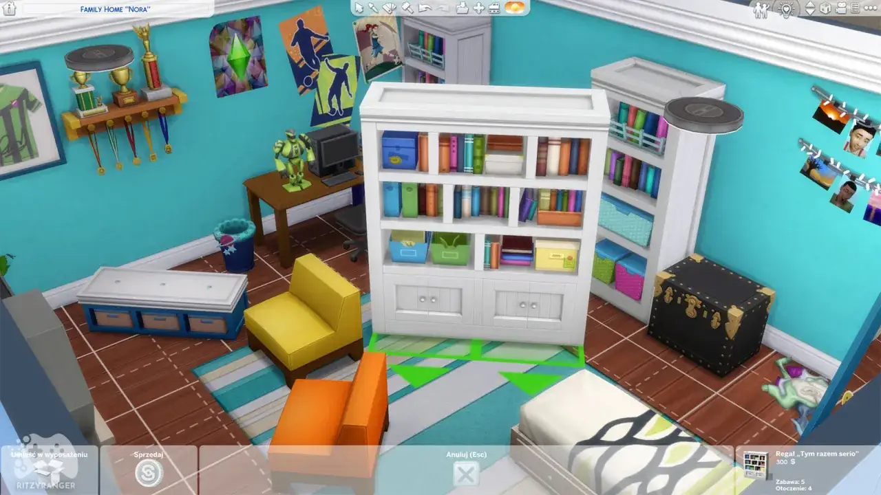 W The Sims 4, kod na przesuwanie rzeczy pozwala na swobodne aranżowanie pokoju. Widoczny regał z książkami i ozdobami czeka na nowe miejsce.