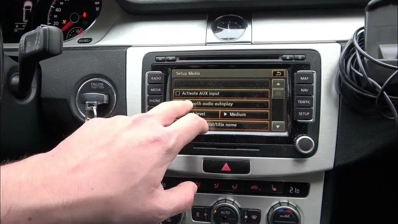 Zdjęcie Jak łatwo podłączyć telefon do Passata B6 przez Bluetooth?