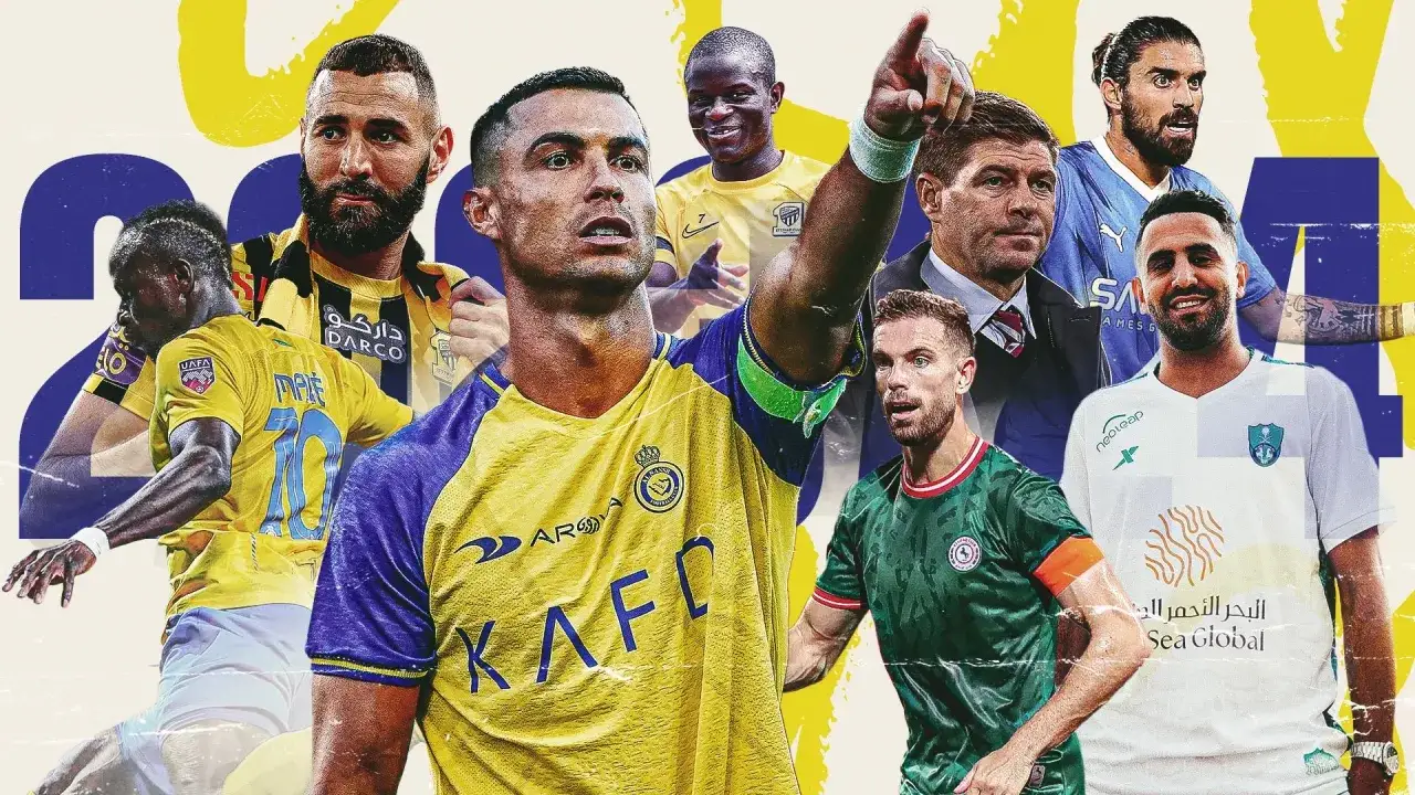 Gwiazdy piłki nożnej, w tym Cristiano Ronaldo i Karim Benzema, w kolażu zapowiadającym mecz składy: al-ittihad &ndash; al-nassr.