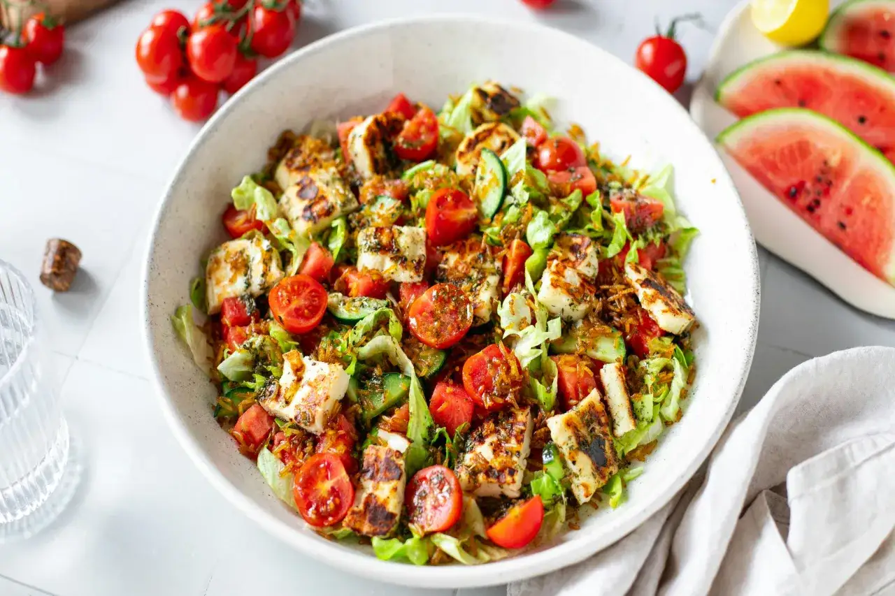 sałatka z halloumi i arbuzem