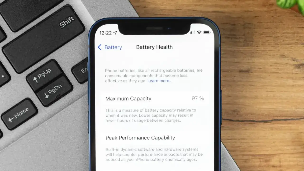 iPhone 14 Pro, 97% pojemności baterii. Czas na wymianę baterii iPhone 14 Pro?